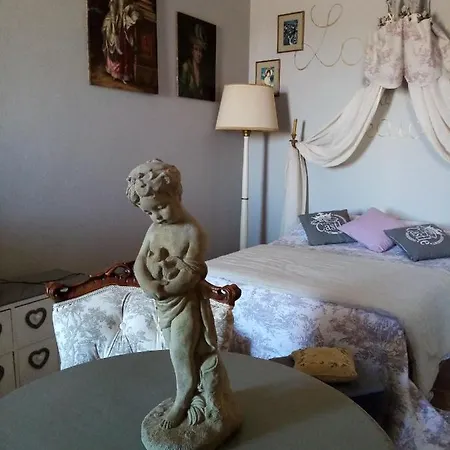 Romantica Bed & Breakfast 3*